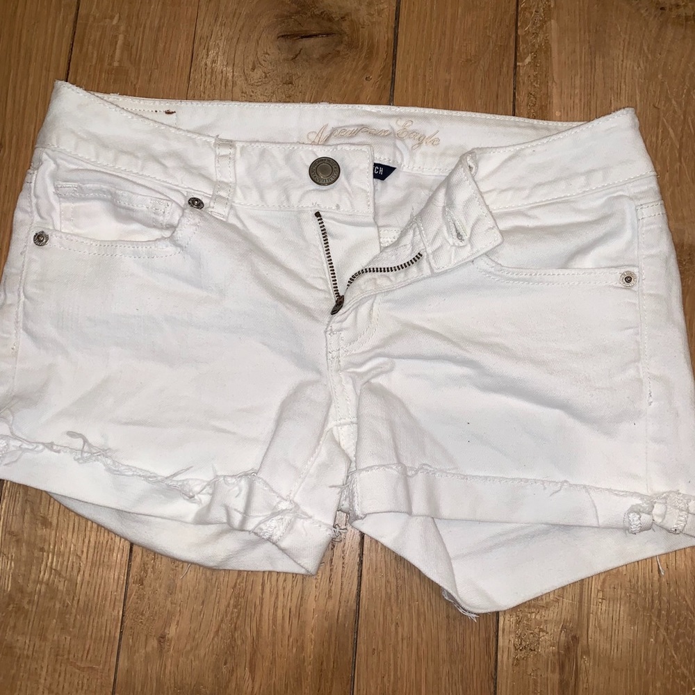 Size 4 American Eagle white jean shorts